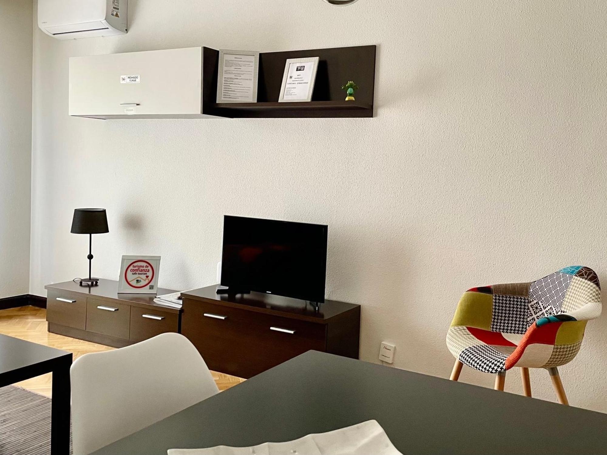 Vivienda Con Parking Incluido - Zona Van Dyck Salamanca Exterior photo
